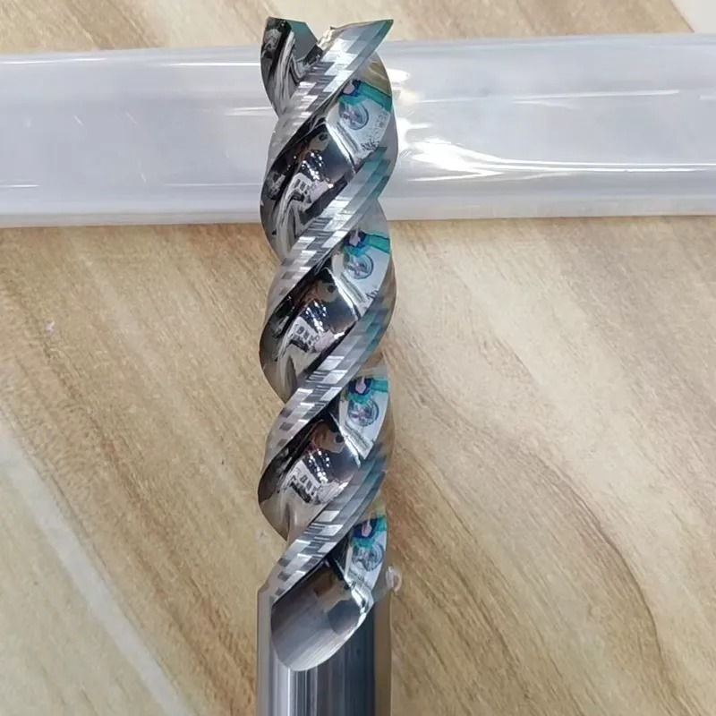 Трёхзубая концевая фреза с бол – обзор и цена End Mill